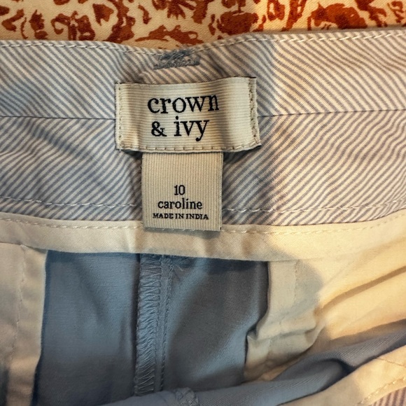 Crown & Ivy - Picture 3 of 3